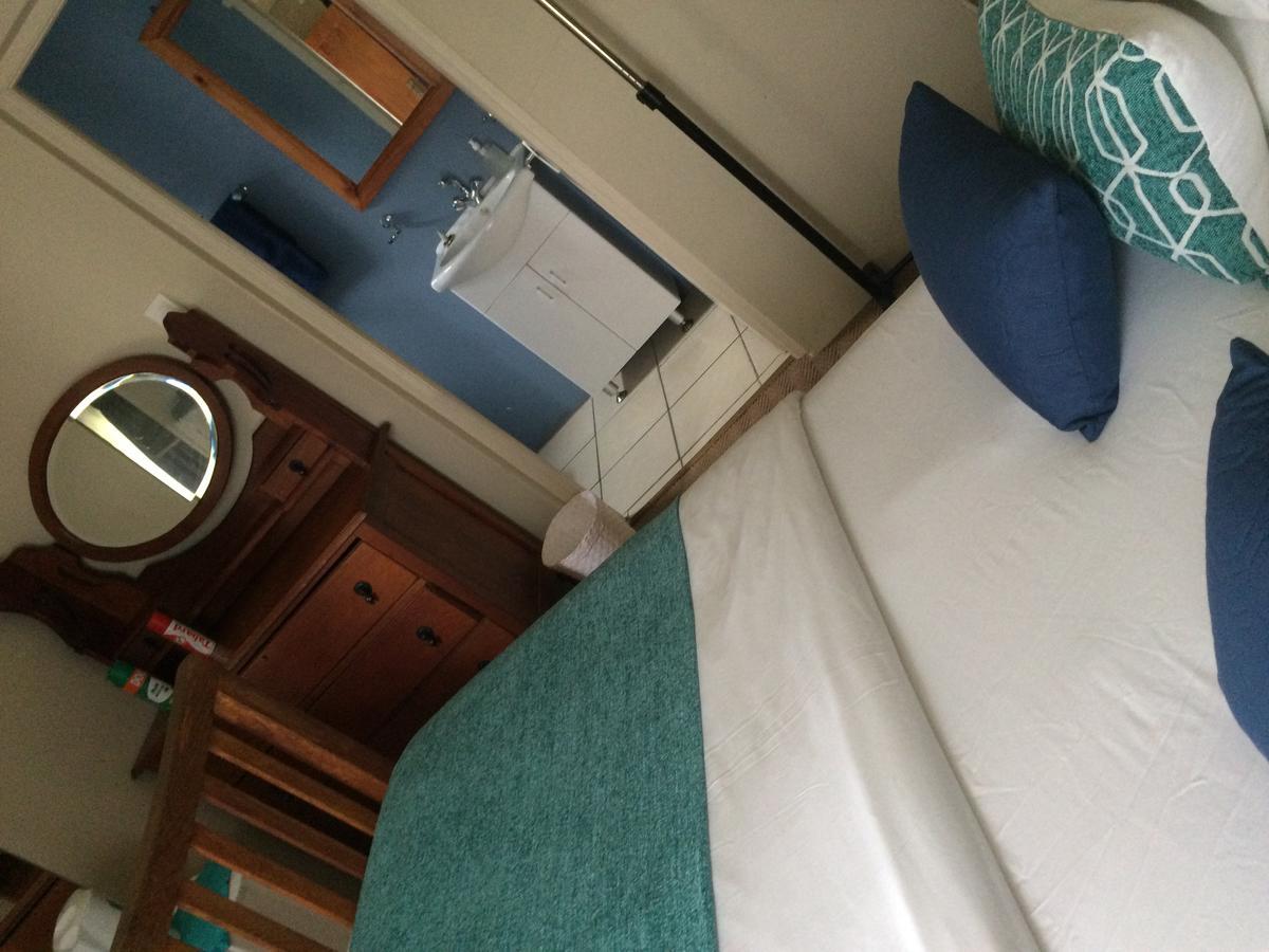 Breeze Inn Guesthouse Kiddʼs Beach Quarto foto